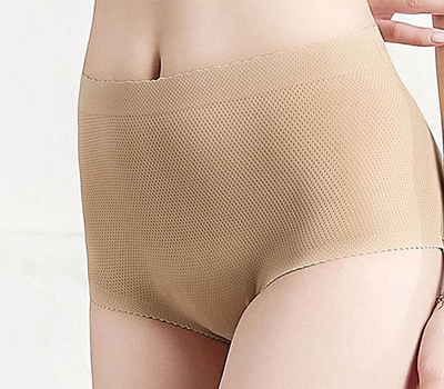 Завышенные бесшовные трусы пуш ап