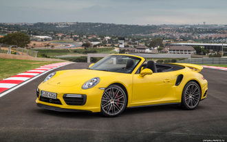 PORSCHE 911 TURBO S CABRIO Track