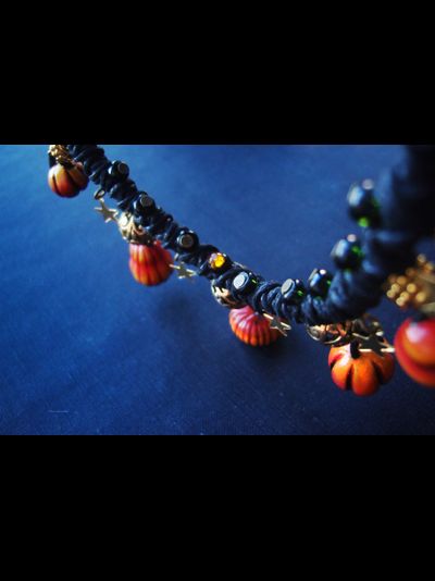 Короткое колье &quot;Час Звезды - время чудес&quot; с подвесками-тыковками и чешским стеклом