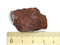 Анальцимолит, коллекционный образец, Хакассия (33*25*14 мм, 11 г) №21358