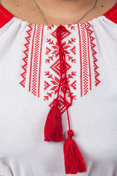 Платье льняное славянское с вышивкой. Русская поликовая рубаха