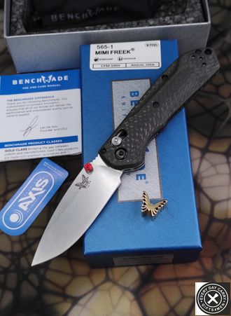 Складной нож BENCHMADE 565-1 MINI FREEK CARBON