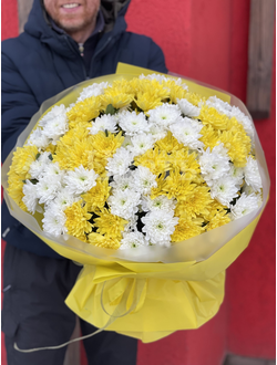 Букет белых и желтых хризантем (17 шт.)