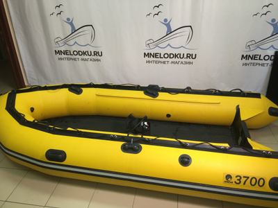 Моторная лодка Апачи 3700 НДНД желтая