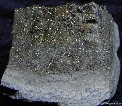 Пирит, "спектропирит", в полости конкреции. Россия. 57*47*43мм