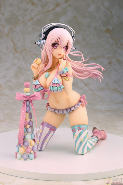 Фигурка 1/7 Супер Сонико (Super Sonico)