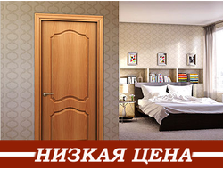 Недорогая деревянная дверь