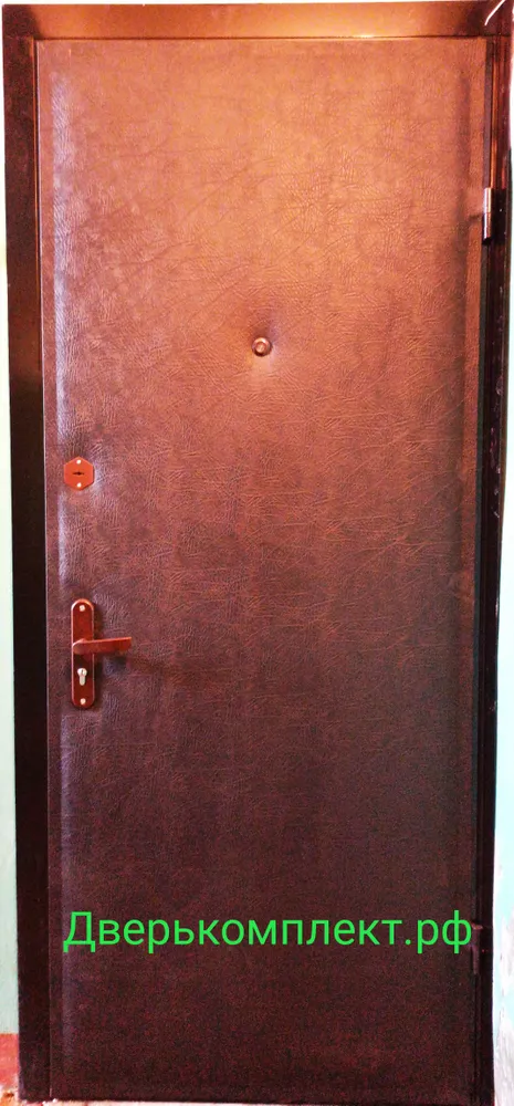 Дверь входная металлическая винилискожа с двух сторон 