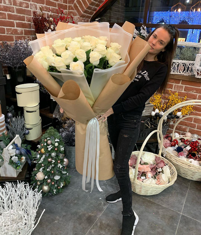 25 голландских роз 80 см