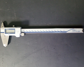 Штангенциркуль 150 мм 0.01 электронный  Digital ABS CoolantProof IP67 Mitutoyo 500-702-20