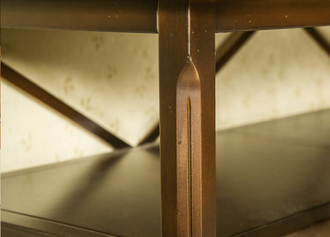 Тумба под ТВ и технику с 3 нижними ящиками на цоколе.