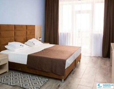 Дом на Курортной №407 - номер «Комфорт» с балконом, с видом на море 2ой этаж, первая линия и бассейн