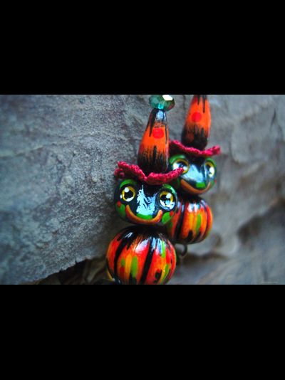 "Колыбельная с острова Кваковки", волшебные серьги с лягушками, тыковками и хрустальными бусинами