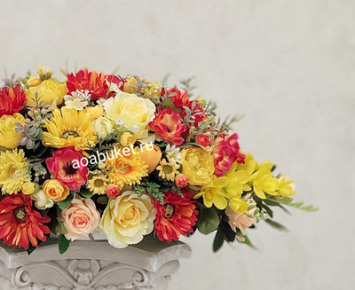 Уникальная яркая композиция в жёлтом и оранжевом цвете из искусственных цветов № УНС027 на AOABUKET