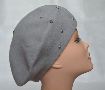 Итальянский серый берет из фетра фото