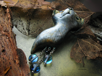 Волшебная брошь "Ледяная Лисичка - Хозяйка Зимнего Леса"