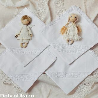 Пеленка с кружевной вставкой без капюшона