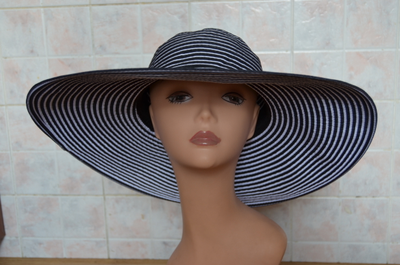 shirokopolaya-shlyapa-letnyaya-zhenskaya-kupit-v-moskve