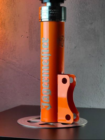 STATIC FINAL: JAGERMEISTER with METAL BASE