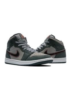 Air Jordan 1 Mid SE Night Stadium FQ8338-017