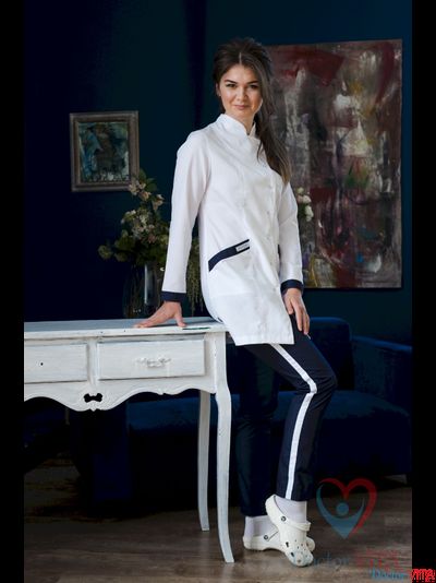 Халат белый с синим кантом IvaMed