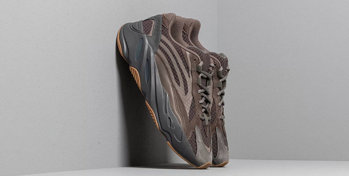 Adidas Yeezy Boost 700 спб Adidas Yeezy Boost 700 темные