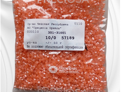 Розовый прозрачный бисер с серебряной линией