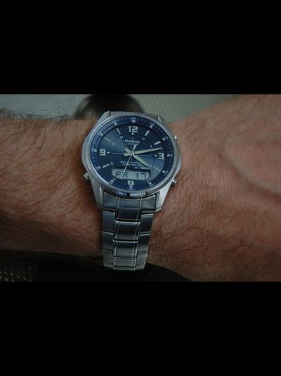 Часы Casio LCW-M100DSE-2A