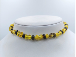 Детские бусы из обработанного янтаря через узелок арт.5