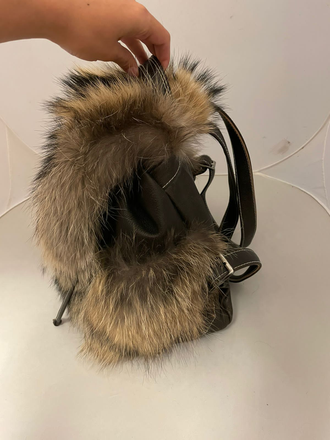 Эксклюзивный рюкзак из меха енота и натуральной кожи