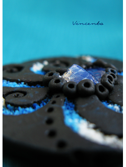 Цветок Феникса. Авторский кулон с лунным камнем