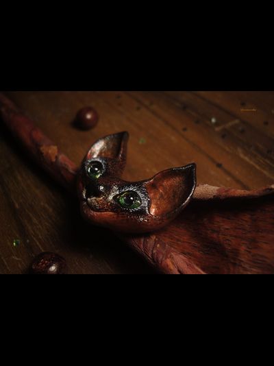 Необычная брошь с котом "Осенний Уголёк"