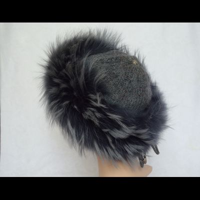 Вязаная шапка с мехом енота Vizio Италия 5872 CCP