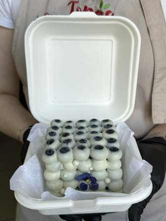 Бенто - торт из голубики