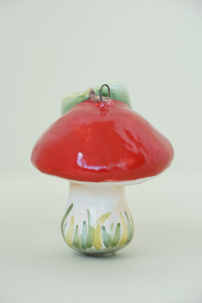 Лесной грибочек