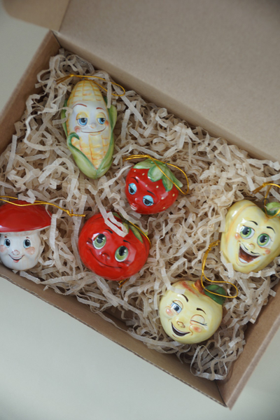 Комплект ёлочных игрушек "Фрукты-неФрукты"