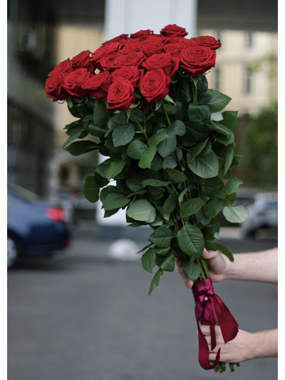 Букет "Красивый комплимент" из 25 голландских роз