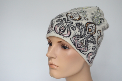 Жаккардовая белая шапка со стразами Vizio Италия 1036 CY