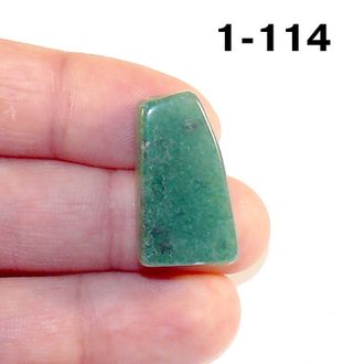 Авантюрин натуральный (галтовка) зеленый №1-114: 4,7г - 25*14*7мм