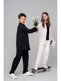 Пиджак трикотажный белый