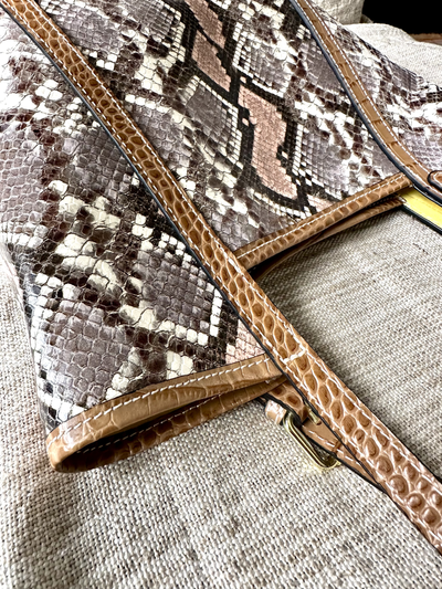 Женская сумка из натуральной кожи с тиснением «питон», цвет бежевый, Vera Pelle  Арт.029916