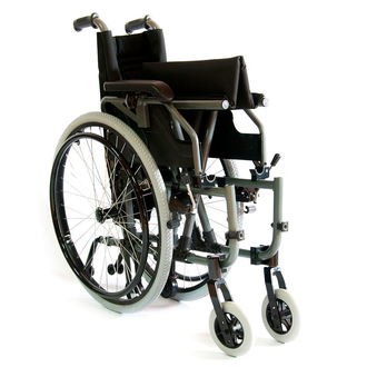 Инвалидная кресло-коляска с антиопрокидывателем FS957LQ