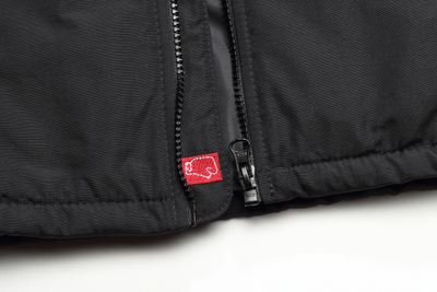 Куртка на синтепоне с вышивкой символики