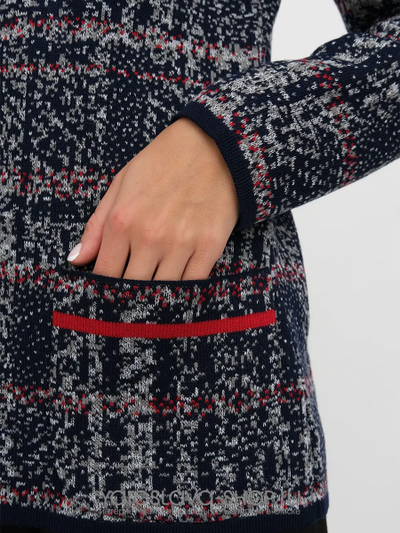 Жакет полуприлегающего силуэта в красно-синем цвете