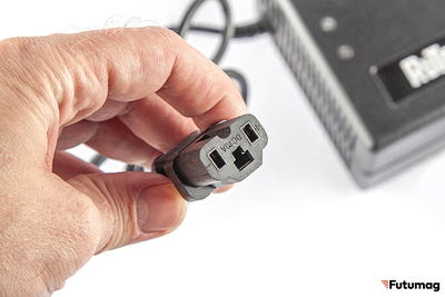 Зарядное устройство интеллектуальное для Li литиевых аккумуляторов 60V20A/H (3A)