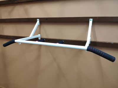 Турник с 3 хватами с неопреновыми ручками (TUR-004n)