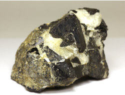 Магнетит, сросток кристаллов, Мурманская обл., Ковдор (55*42*43 мм, 177 г) №8366