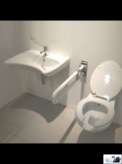 Раковина Creavit BD060-00CB00E-0000, 60 см, для людей с ограниченными возможностями