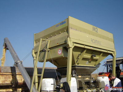 Передвижная вальцовая плющилка влажного зерна ROmiLL М2