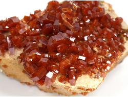 Ванадинит, кристаллы на породе, Марокко (53*37*25 мм, 60 г) №35889